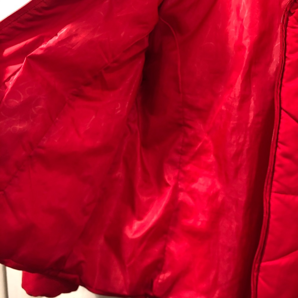 *SOLD* NWOT New York & Co Fitted Red Puffer Jacket - Picture 3 of 6